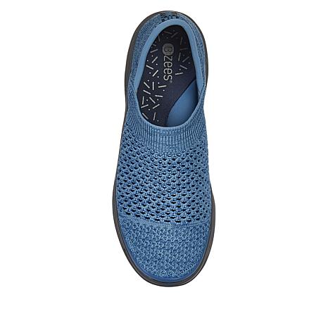 bzees water shoes
