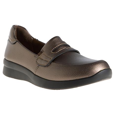 Clarks Ellowyn Slip-On Shoe