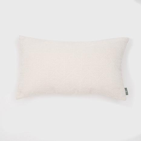 https://i03.hsncdn.com/is/image/HomeShoppingNetwork/prodfull/freshmint-logan-reversible-geometric-chenille-pillow-24-d-2022020311210083~20467137w_VYE.jpg