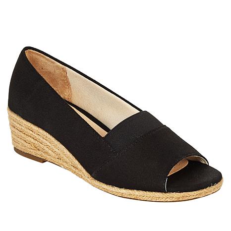 lifestride espadrille wedges closed toe