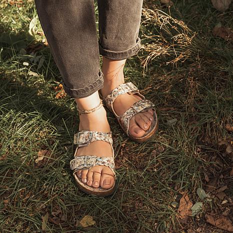 muk luks bonnie sandals