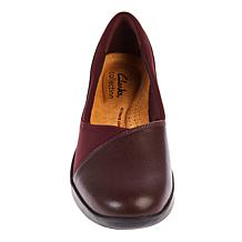 "As Is" Clarks Collection Suttyn Walk Leather Slip-On