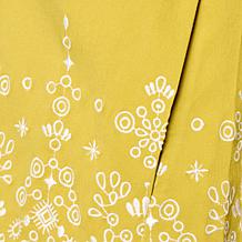 "As Is" Wynne
Collection Embroidered Scallop FlatterFIT Jacket