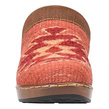 Born® Bandy Blanket Clog