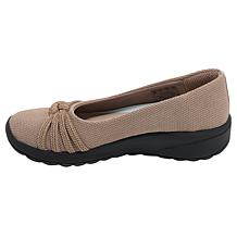 BZees® Gaines Comfort Flat with Air Step™ Technology