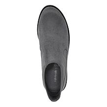 BZees Outlook Washable Ankle Boot