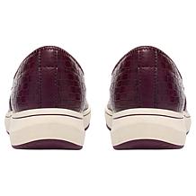 Clarks Cloudsteppers BreezeSky Zoe Slip-On Sneaker
