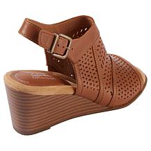 Clarks Collection Emmalae Hope Leather Wedge Sandal