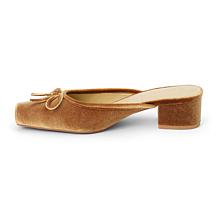 Coconuts by Matisse Geneva
Mule