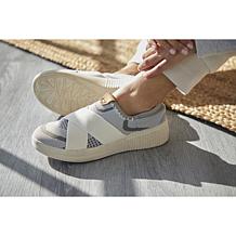 Dearfoams Women's Lightweight X-Strap Knit Seanker - Livie