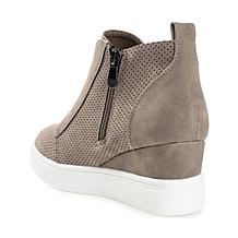 Journee Collection Women's Clara Sneaker Wedge