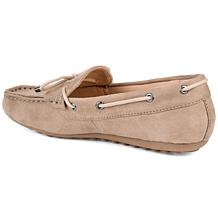 Journee Collection Women's Comfort Thatch Loafer