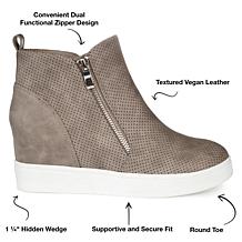 Journee Collection Womens Pennelope Sneaker Wedge