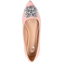 Journee Collection Women's Wide Width Renzo Flat