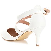 Journee Collection Women's Wide Width Riva Pump