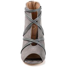 Journee Collection Women's Wide Width Samara Bootie