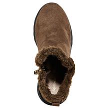 LifeStride with Bzees Technology Greatness Cozy Pull-On Booties