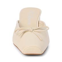 Matisse Basilio Mule