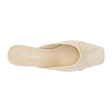 Matisse Basilio Mule