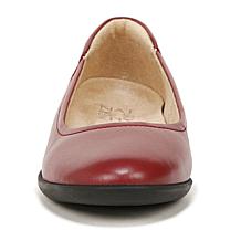 Naturalizer Flexy Round Toe Ballet Flat