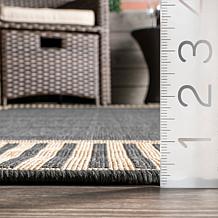 nuLOOM 6' 7" x 9' Asha Simple Border Indoor/Outdoor Area Rug