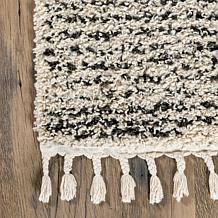 nuLOOM Bria Moroccan Shag Tasseled 3' x 5' Area Rug