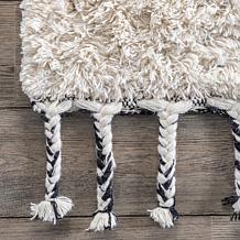 nuLOOM Handmade Striped Delia Shag Area Rug