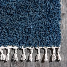 nuLOOM Neva 5' 3" x 7' 7" Modern Tasseled Shag Area Rug