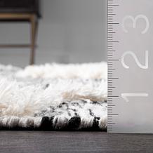 nuLOOM Savannah Moroccan Tasseled Wool Area Rug - 6' x 9' - Black