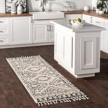 nuLOOM Vasiliki Moroccan Shag Tasseled 2' 6" x 6' Area Rug