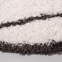 Safavieh Carmella Shag Adriana 6'7" x 6'7" Round Rug