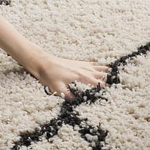 Safavieh Moroccan Fringe Shag Kamilah Rug - 2-1/4' x 7'