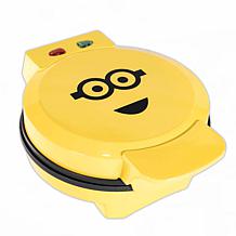 Uncanny Brands Minions Kevin Waffle Maker - Minion on Your Waffles 