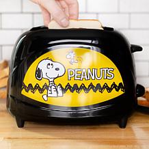 Uncanny Brands Peanuts Snoopy Two-Slice Toaster