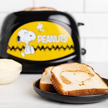 Uncanny Brands Peanuts Snoopy Two-Slice Toaster