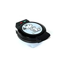 Uncanny Brands Peanuts Snoopy Waffle Maker