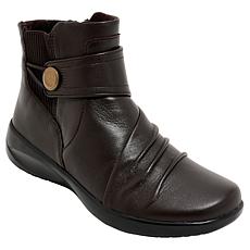 "As Is" Clarks Collection Kaetlyn Sara Heritage Casual Ankle Boot