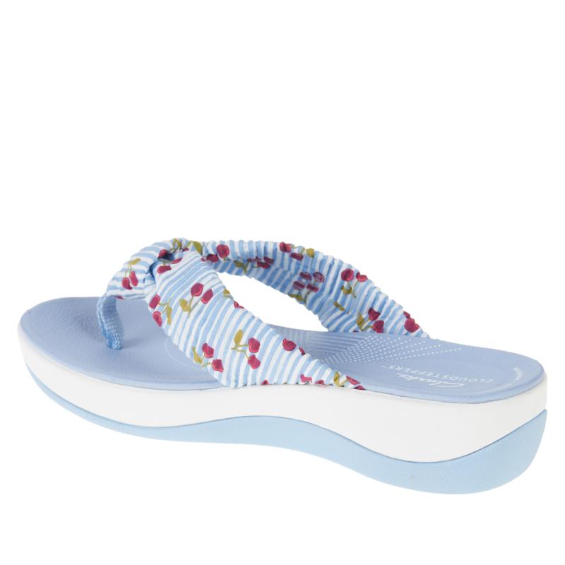 clarks flamingo flip flops