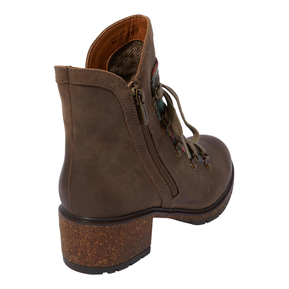 Joleen Arch Support Boot