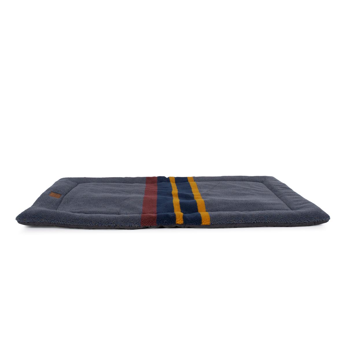 Carolina Pet Pendleton Lake Vintage Camp Comfort Cushion