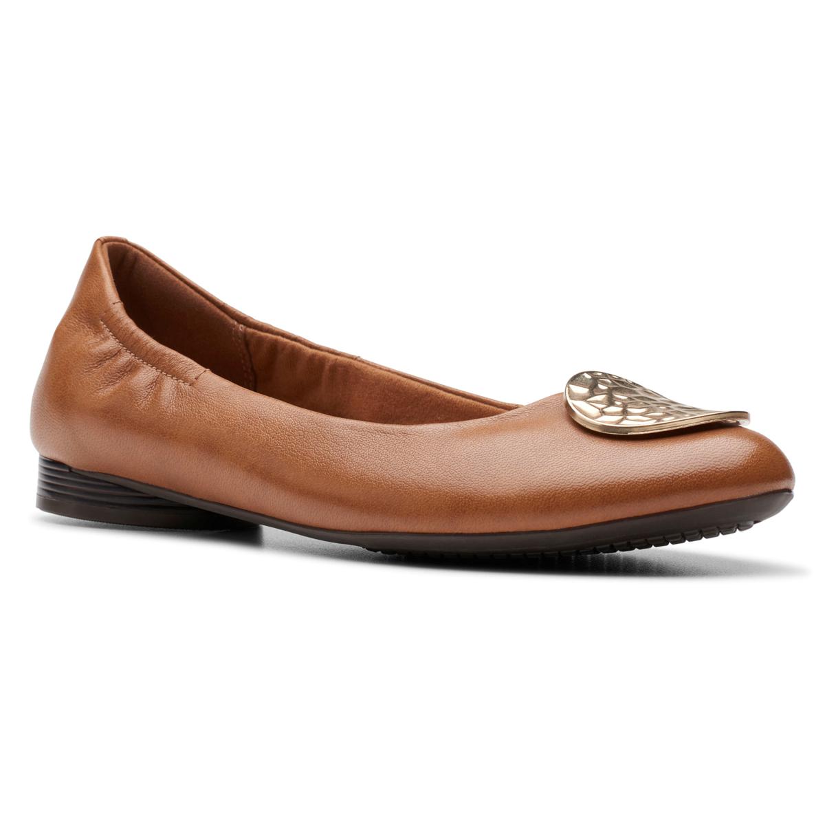 Clarks woven leather top flats