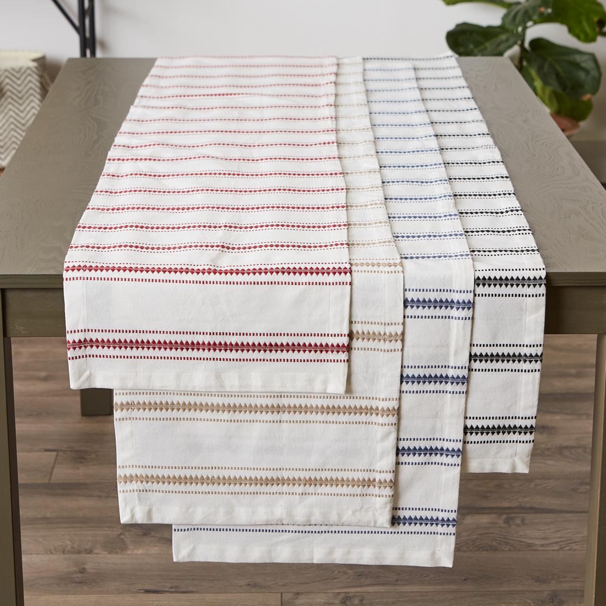  Printed Dots & Stripes Table Runner: Home & Kitchen