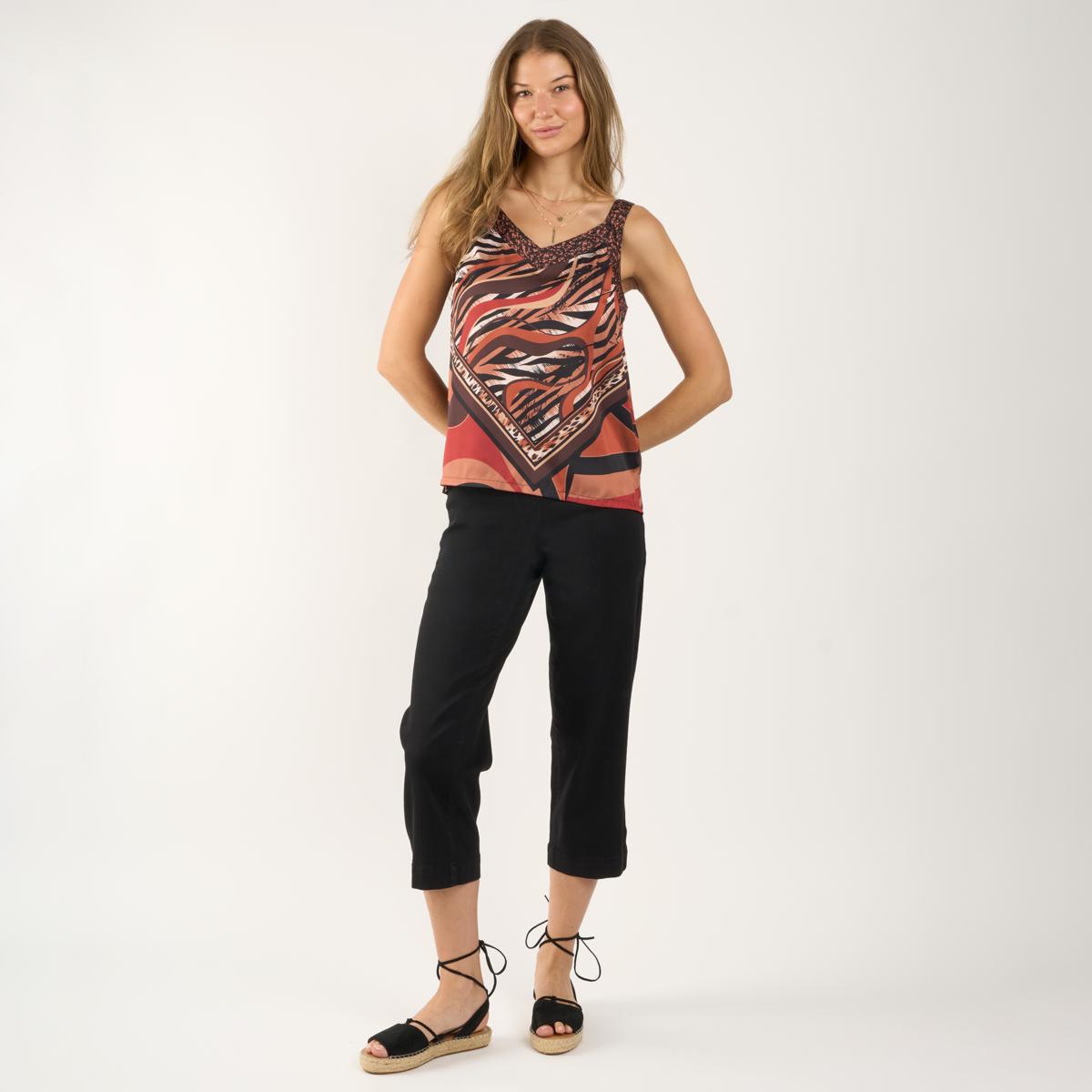DG2 by Diane Gilman New Classic Stretch Denim Straight Leg Crop