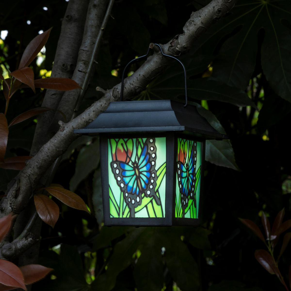 https://i03.hsncdn.com/is/image/HomeShoppingNetwork/rocs1200/glitzhome-30-solar-powered-led-pathway-light-garden-sta-d-2022032512432825~20523400w_alt3.jpg