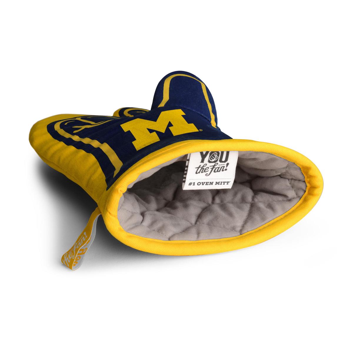 https://i03.hsncdn.com/is/image/HomeShoppingNetwork/rocs1200/ncaa-1-fan-oven-mitt-michigan-wolverines-d-20191024144931267~9329015w_alt2.jpg