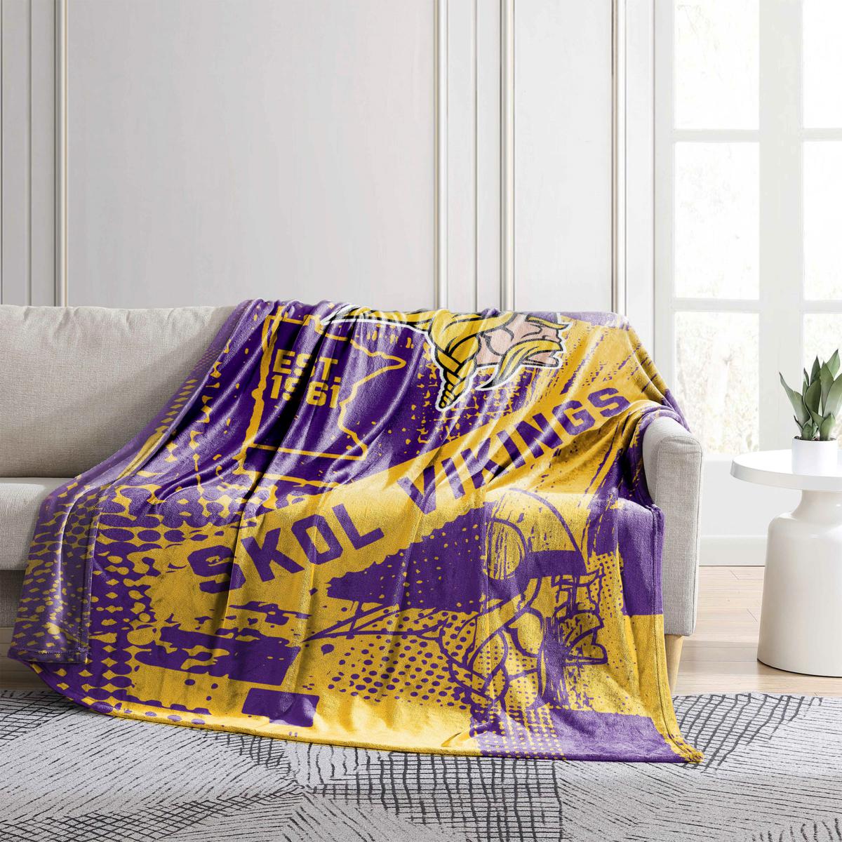 Offically Licensed NFL 60 x 80 Raschel Throw - Vikings