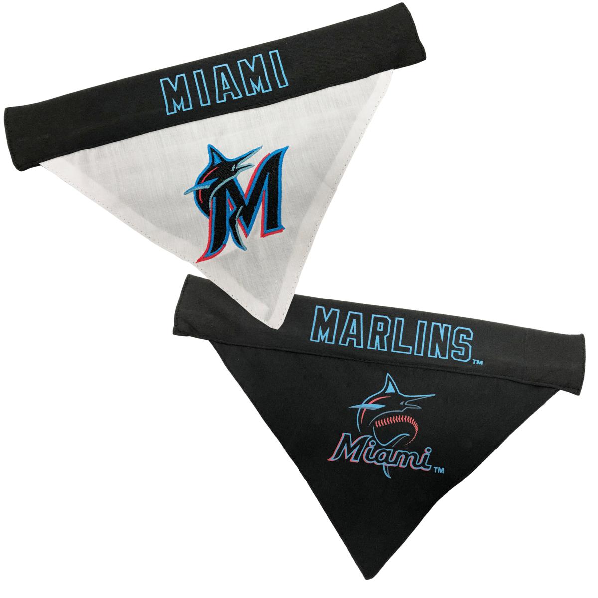 MLB New York Yankees Reversible Pet Bandana