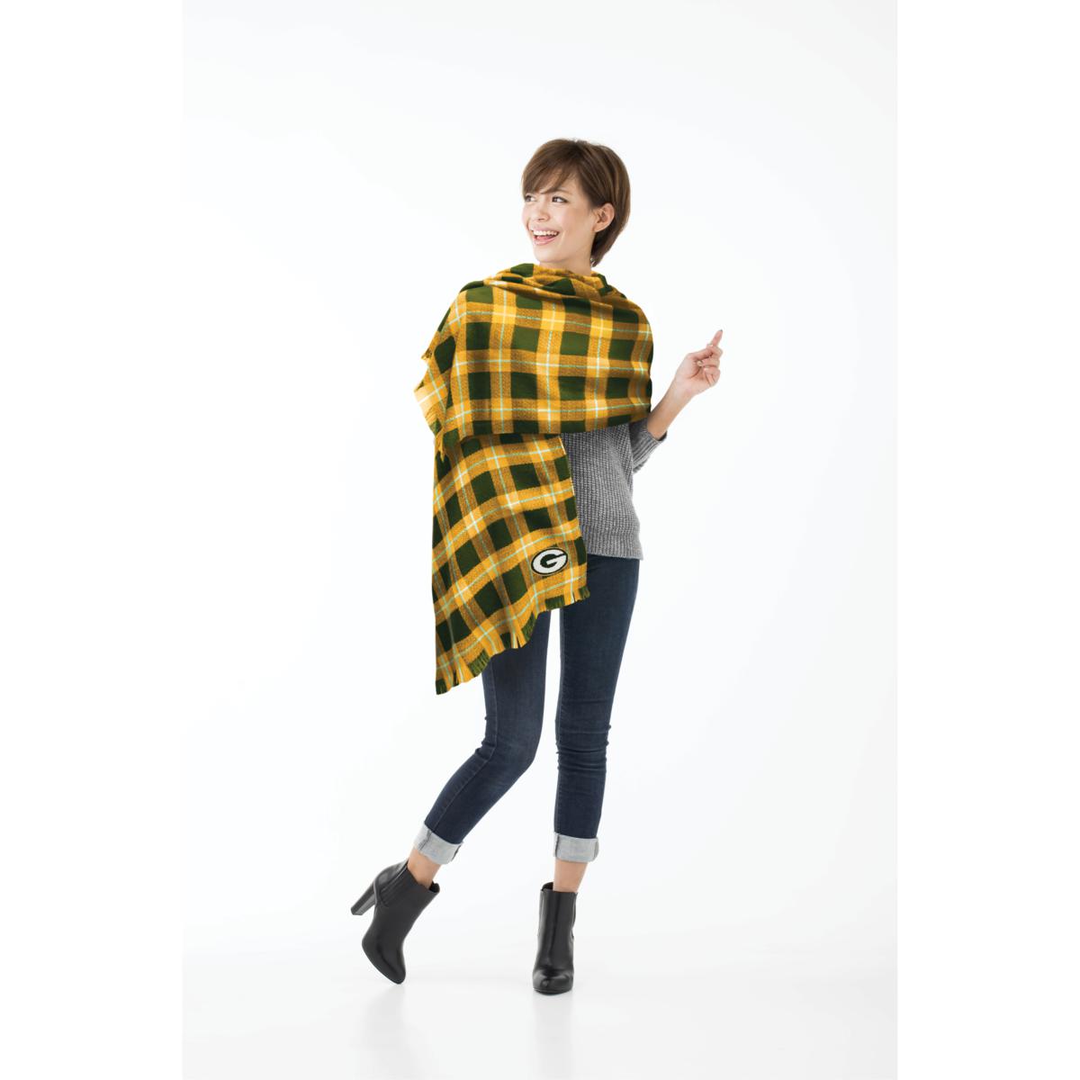 Packers Women's Checkered Woven Blanket Scarf