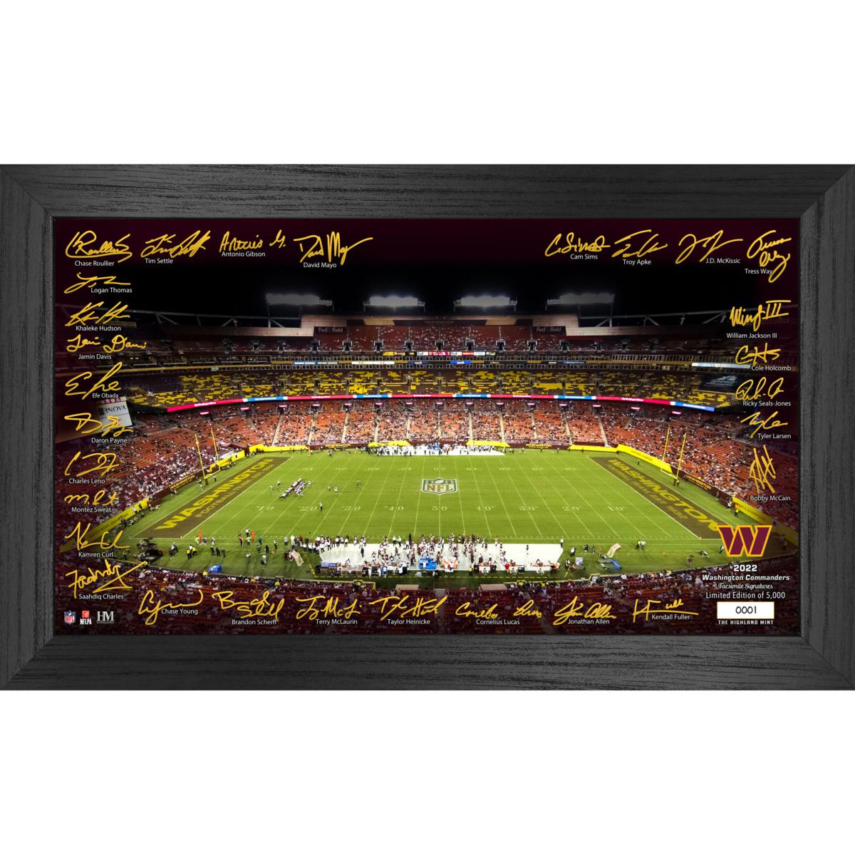 The Highland Mint | Tampa Bay Buccaneers 2022 Signature Gridiron Collection Frame