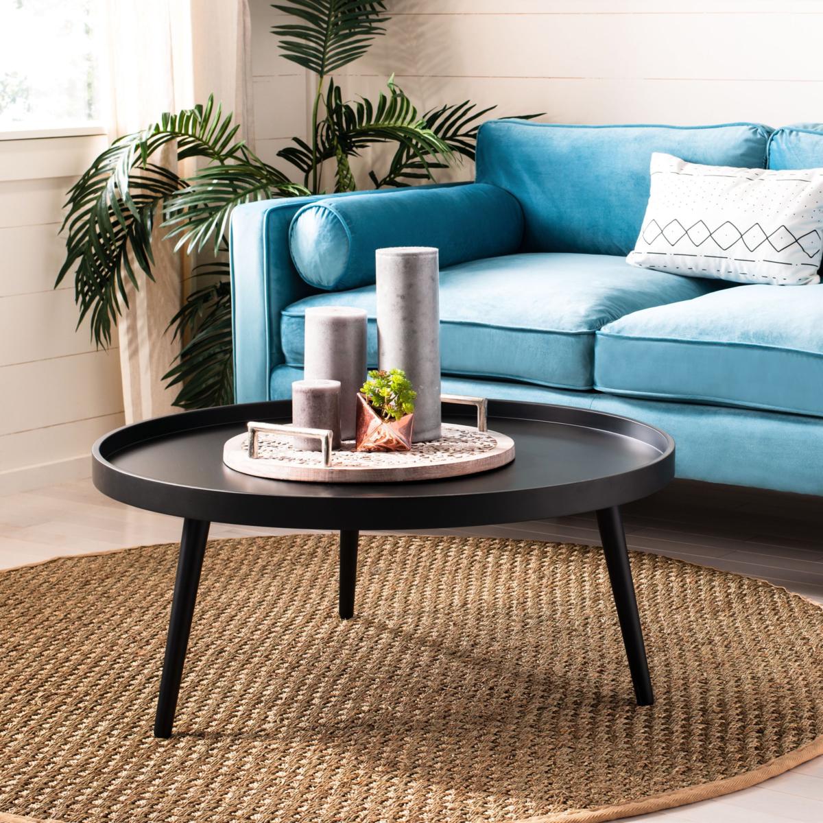 End table deals with tray top